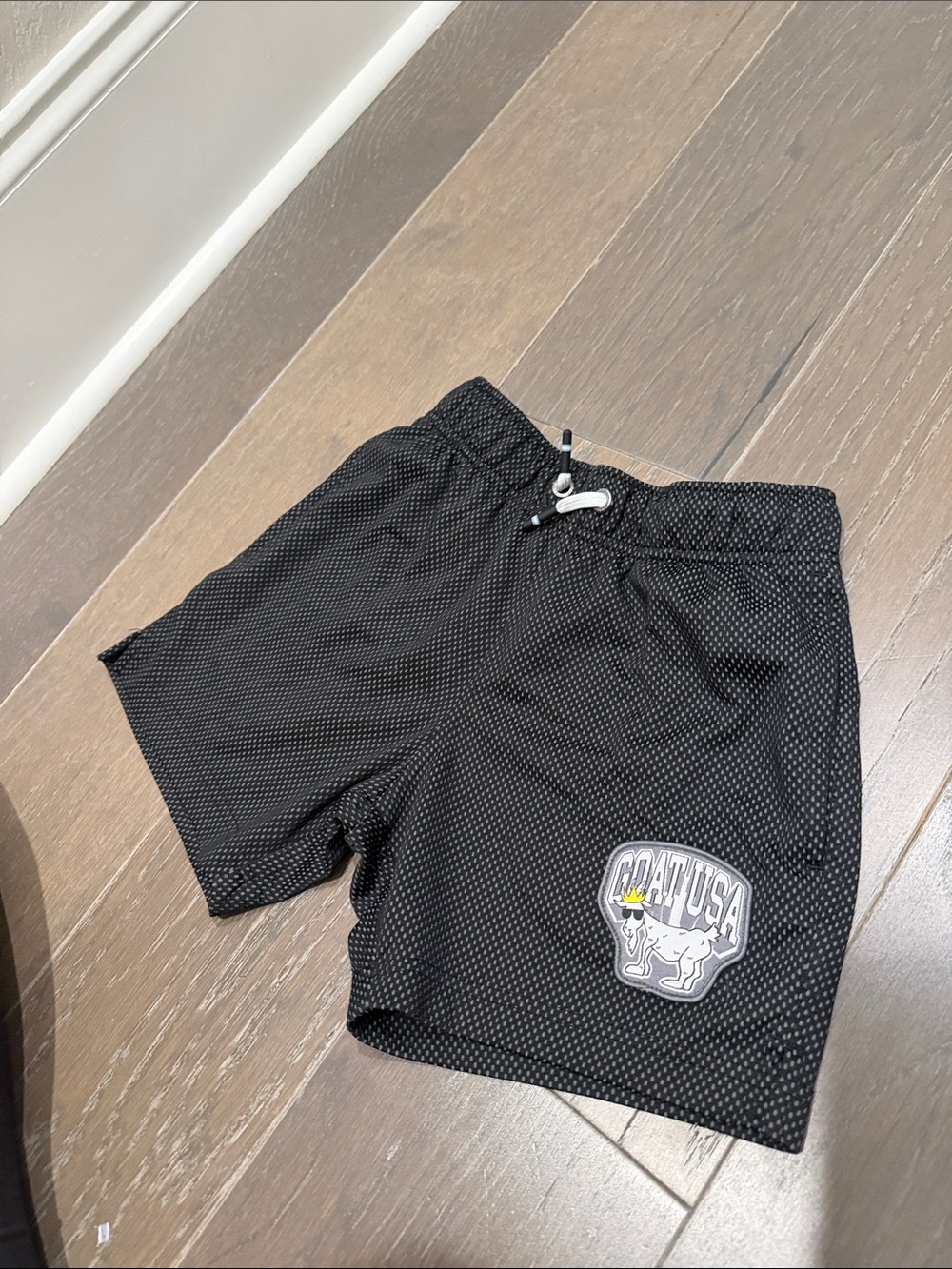 WORN ONCE Goat USA Boys Black Athletic Shorts